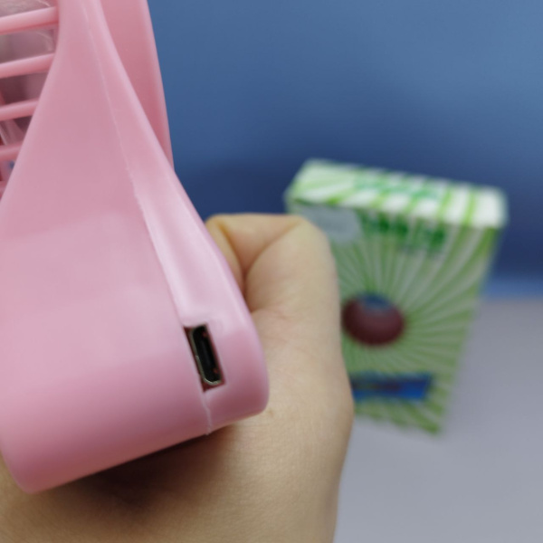 Вентилятор портативный Portable Fan Mini (полный комплект) красный продажа и отгрузка кратно коробке кор/120 шт